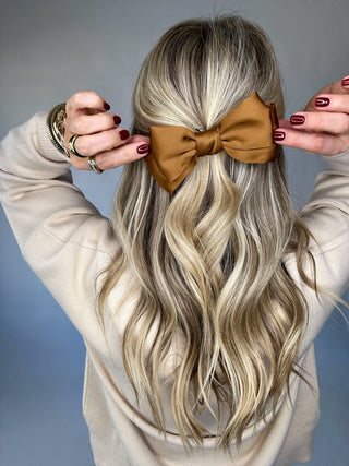 Sideline Sophistication Hair Bow