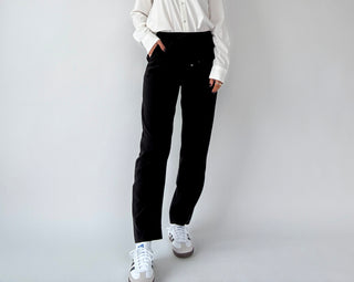 Everyday Ease Cropped Pant- Black