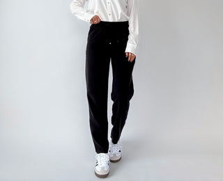 Everyday Ease Cropped Pant- Black